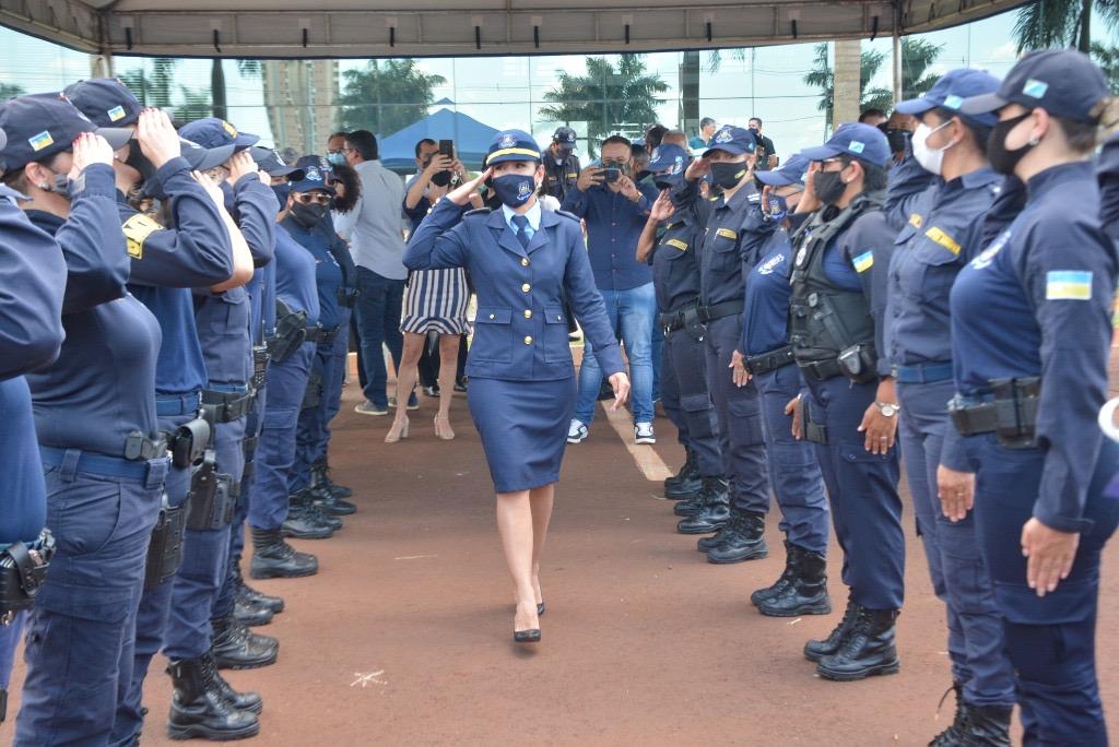 Guarda Municipal de Dourados oficializa 1ª mulher no comando