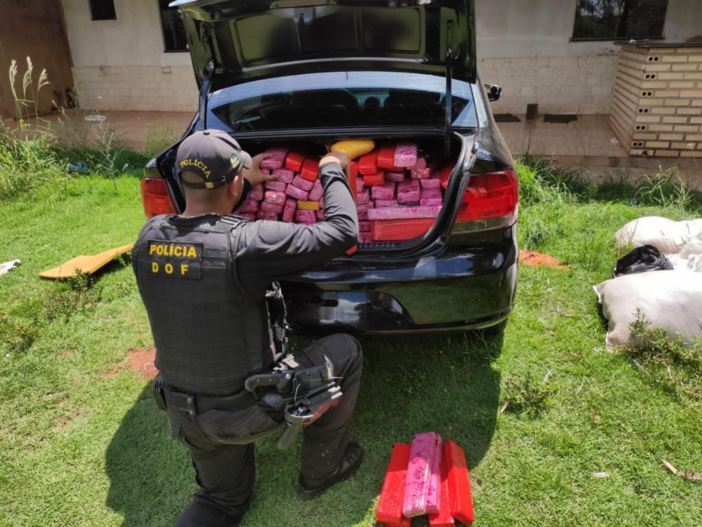 DOF apreende veículo com mais de 300 quilos de maconha em Coronel Sapucaia