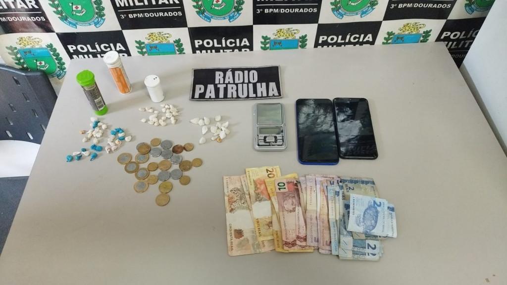 Polícia Militar prende 5 pessoas acusadas de tráfico de drogas no Jardim Itália