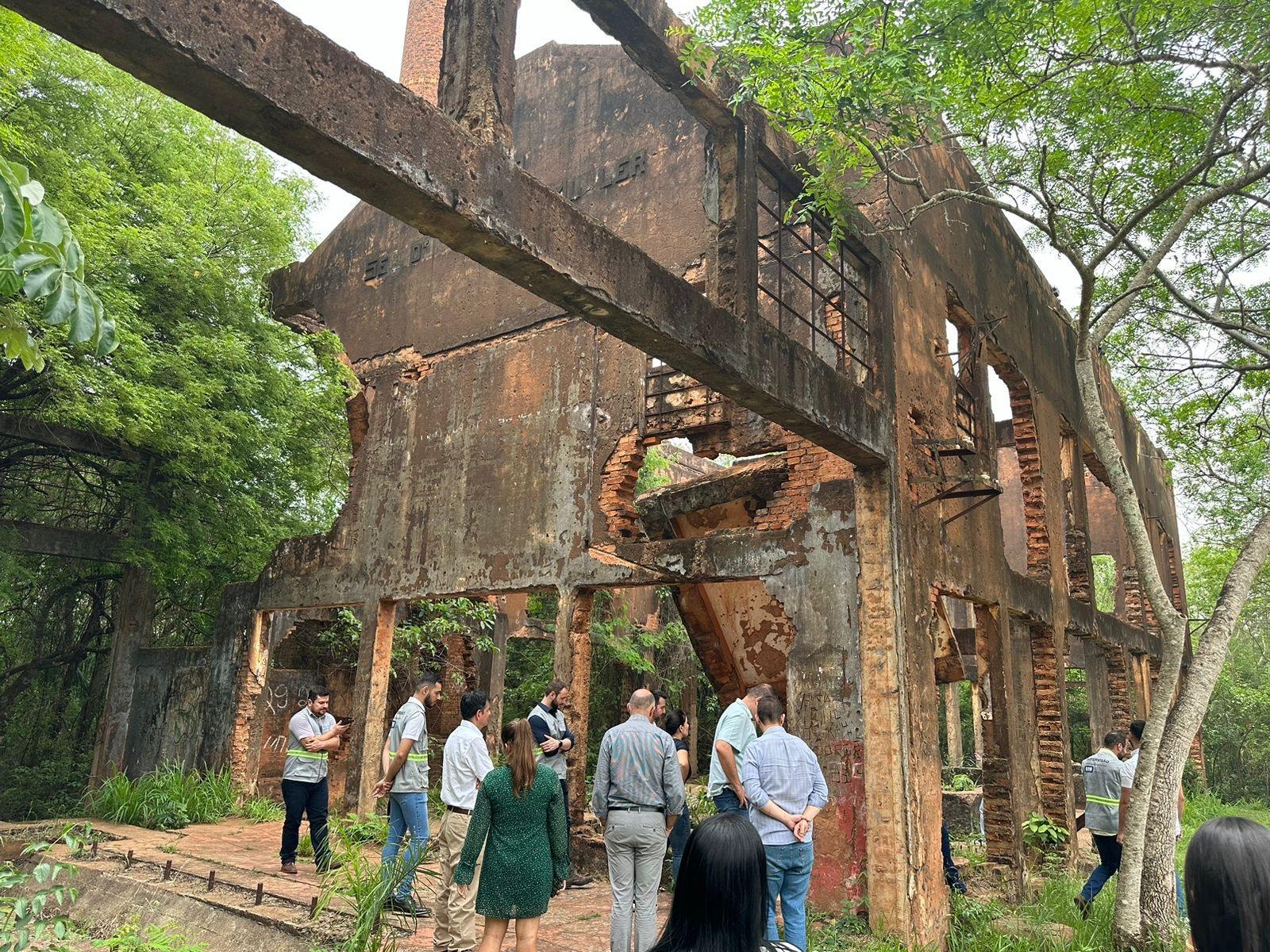 Prefeitura recebe equipe de banco francês para vistoria nas obras do Fonplata